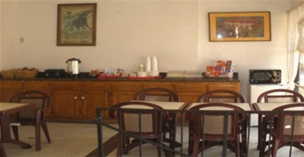 Garden Inn and Suites Glendora image 11