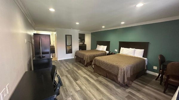 Garden Inn and Suites Glendora image 21